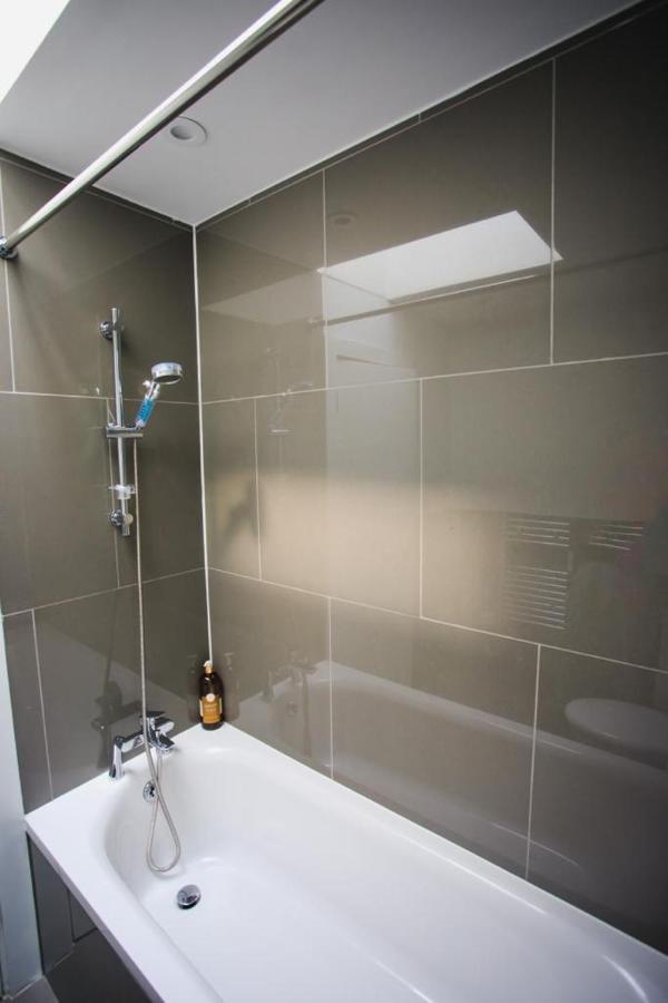 Апартаменты Penthouse At Chelsea Cloisters Лондон